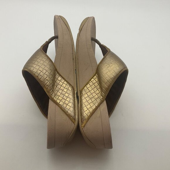 Fitflop Sz 6 Lulu Sleek Flip-Flop Thong Sandals Gold Metallic Wedge Comfort - Picture 11 of 15